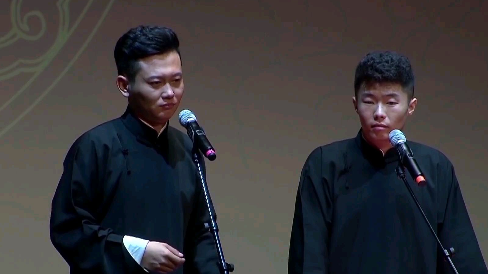 笑到鼻涕流出来!相声有新人总冠军孟鹤堂、周九良【小鸟鸟】“上”